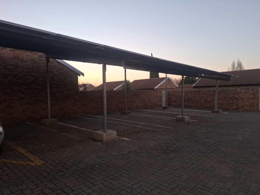 3 Bedroom Property for Sale in Universitas Free State